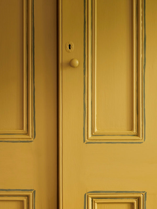 Carnaby Yellow  - Satin Paint by Annie Sloan