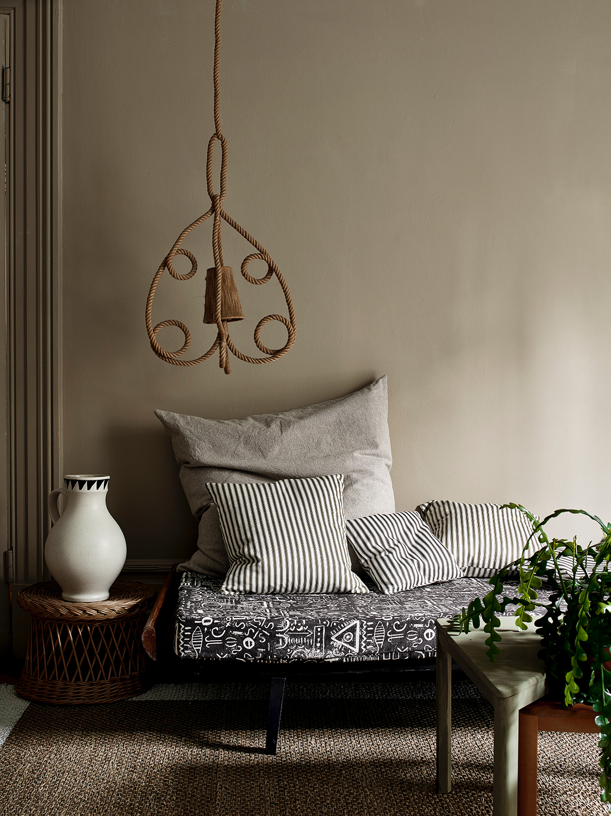 French Linen - Annie Sloan Wall Paint