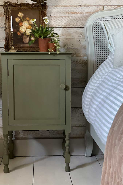 Olive- Annie Sloan Chalk Paint®