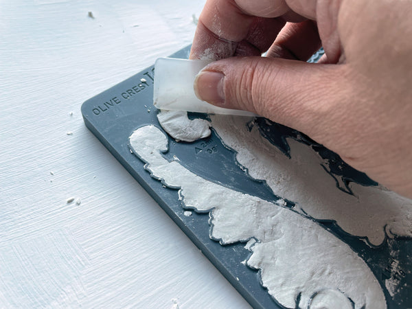 IOD Olive Crest 6X10 IOD Moulds™