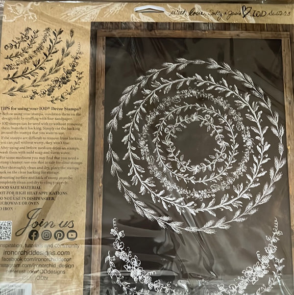 IOD 12 x12 wreath Builder Decor Stamp