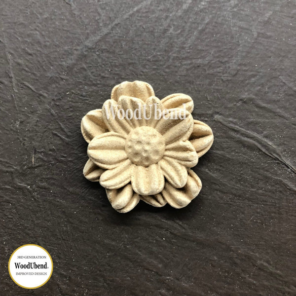 Pack of Five Medium Petalled Flower WUB1117 3×5cms