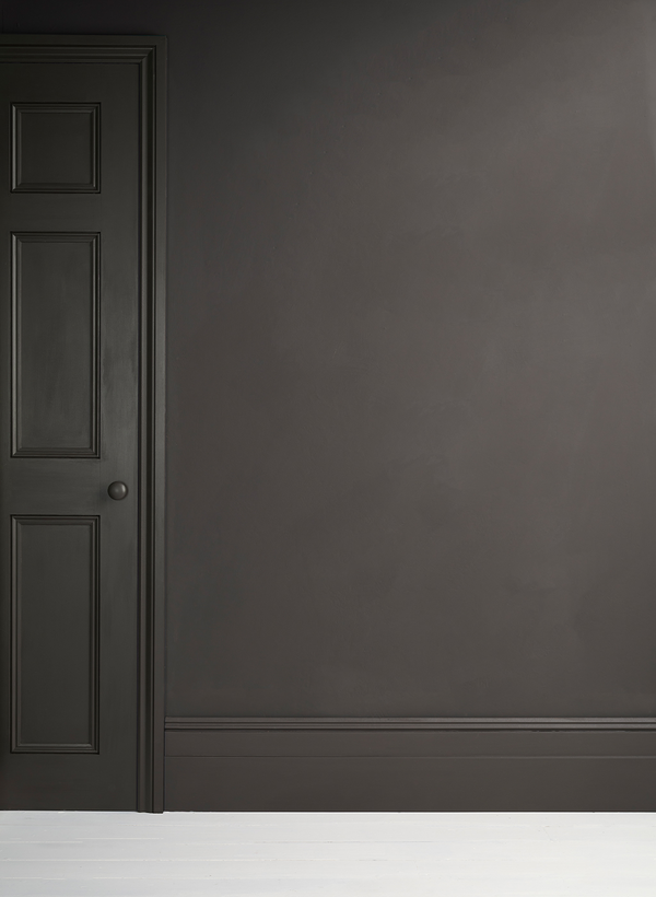 Graphite  - Satin Paint by Annie Sloan