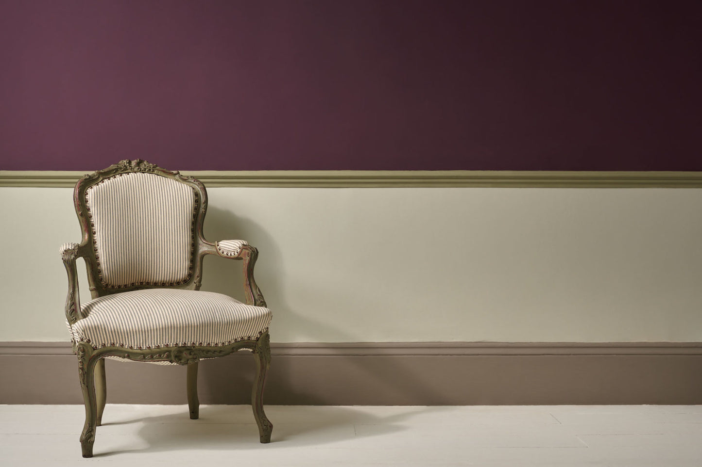 Tyrian Plum - Wall Paint by Annie Sloan