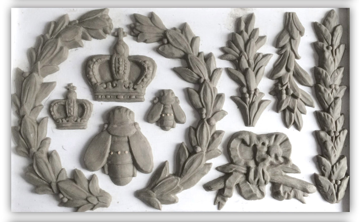 IOD Laurel 6x10 Decor Moulds™